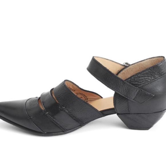 Brand new John Fluevog Truths Alison - Sexy Skull-Buckled Mary Jane - Picture 9 of 9